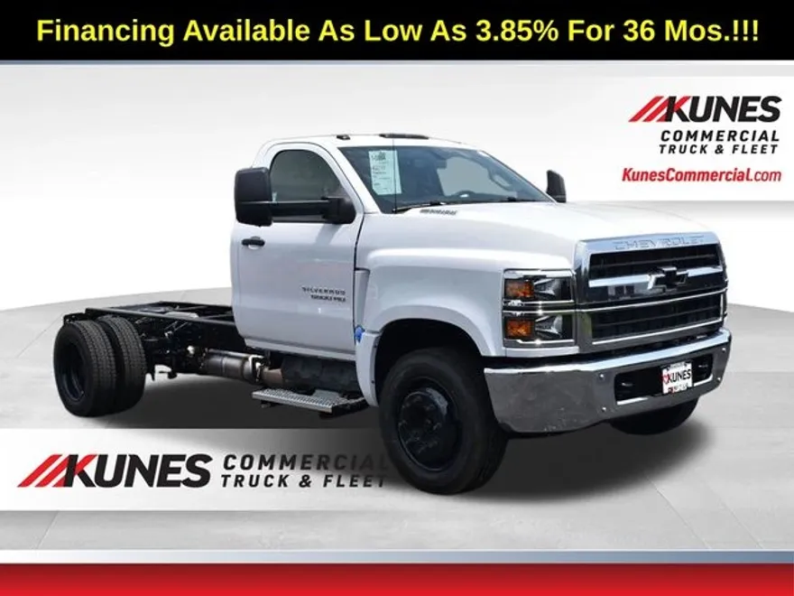 2024 Chevrolet Silverado 5500HD Work Truck photo 1