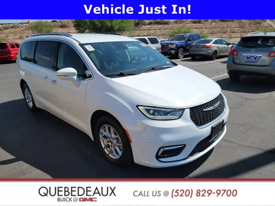 2021 Chrysler Pacifica Touring L photo 1