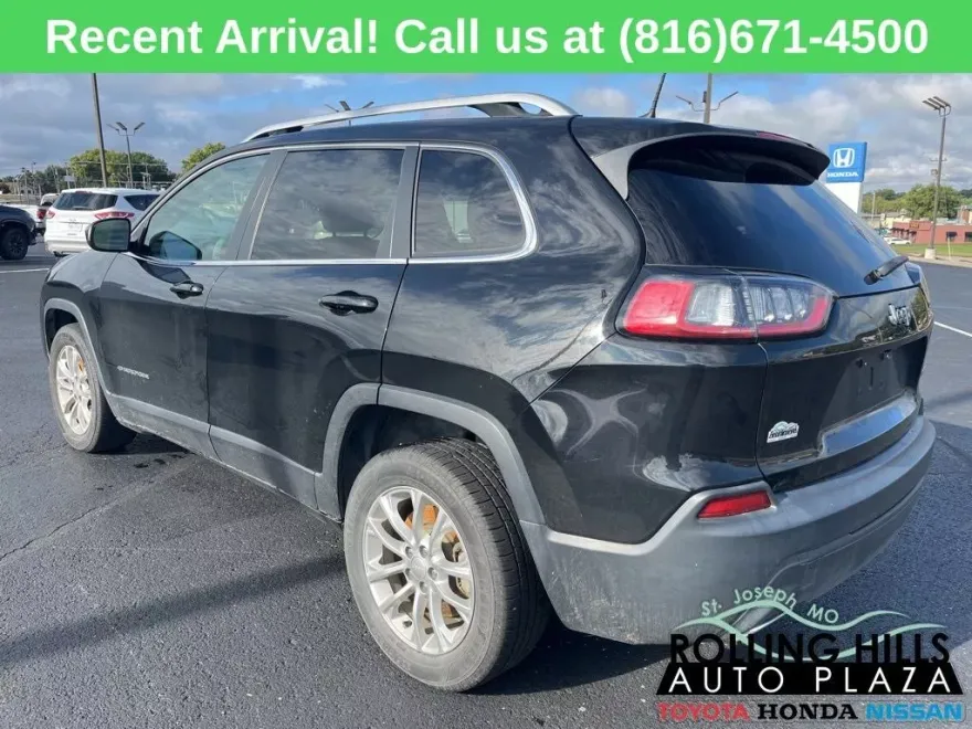 2019 Jeep Cherokee Latitude photo 1