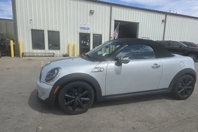 2013 Mini Cooper Roadster S photo 1