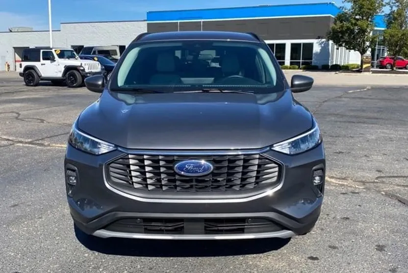 2023 Ford Escape Plug-In Hybrid Base photo 1