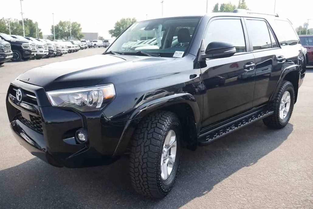 2024 Toyota 4Runner SR5 Premium photo 1