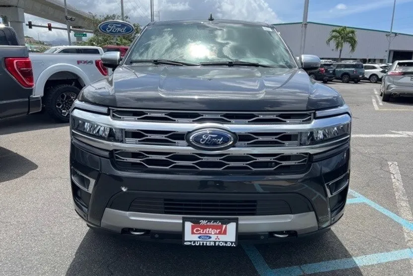 2023 Ford Expedition Platinum MAX photo 1