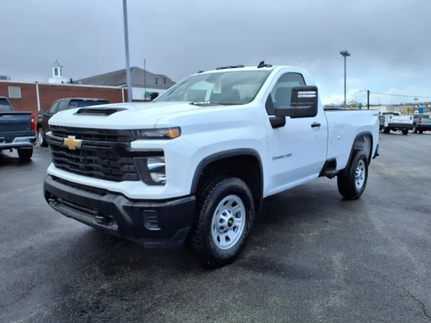 2025 Chevrolet Silverado 3500HD photo 1