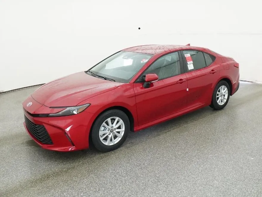 2026 Toyota Camry LE photo 1