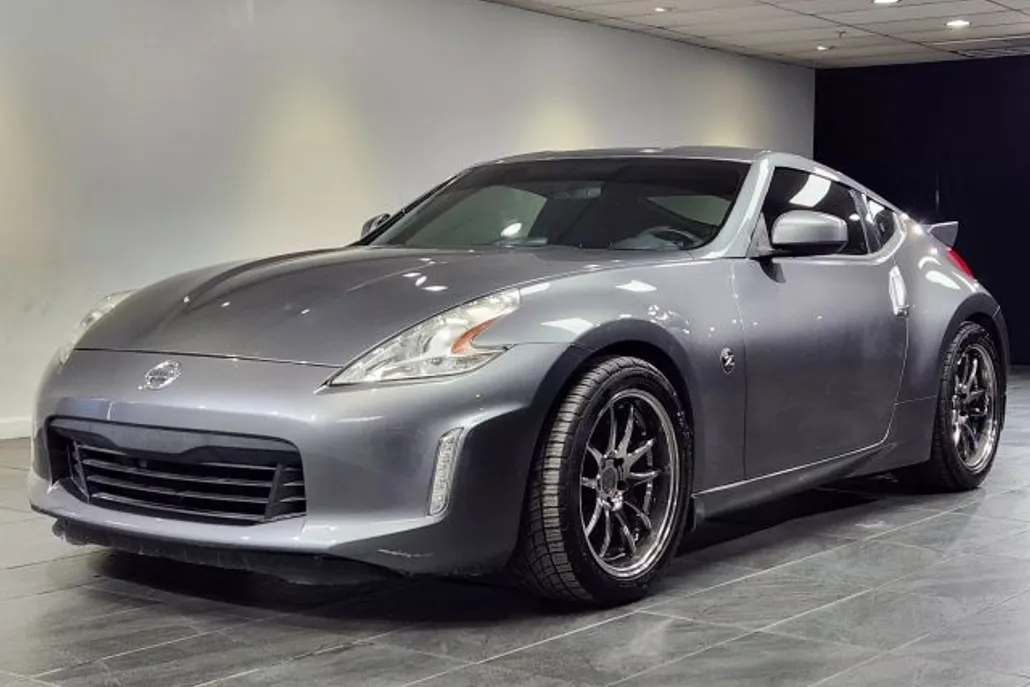 2013 Nissan 370Z photo 1