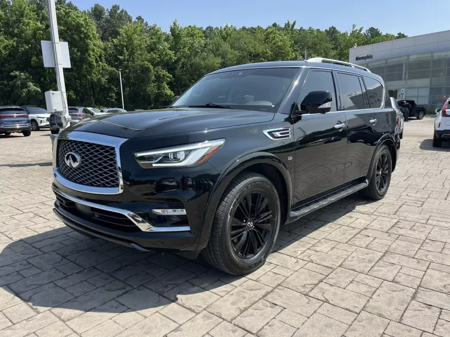 2020 Infiniti QX80 Luxe photo 1