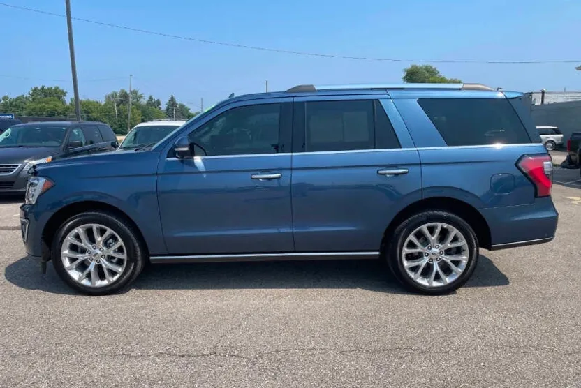 2019 Ford Expedition Limited photo 1
