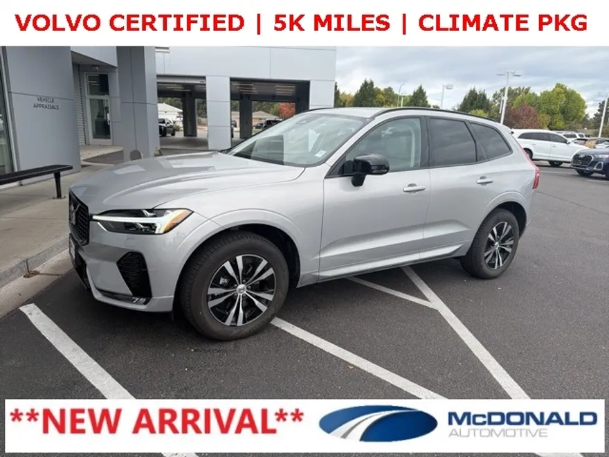 2025 Volvo XC60 B5 Core photo 1