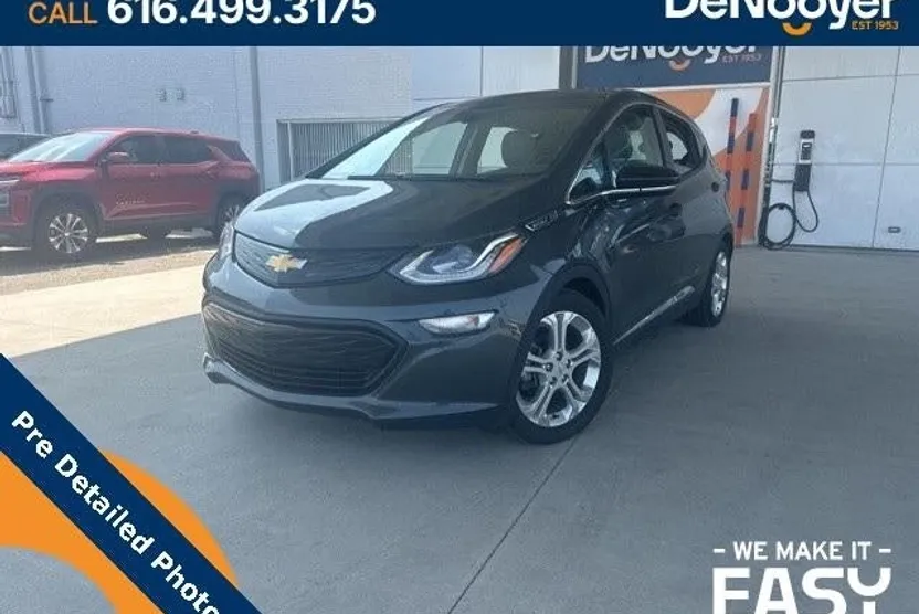 2021 Chevrolet Bolt EV photo 1