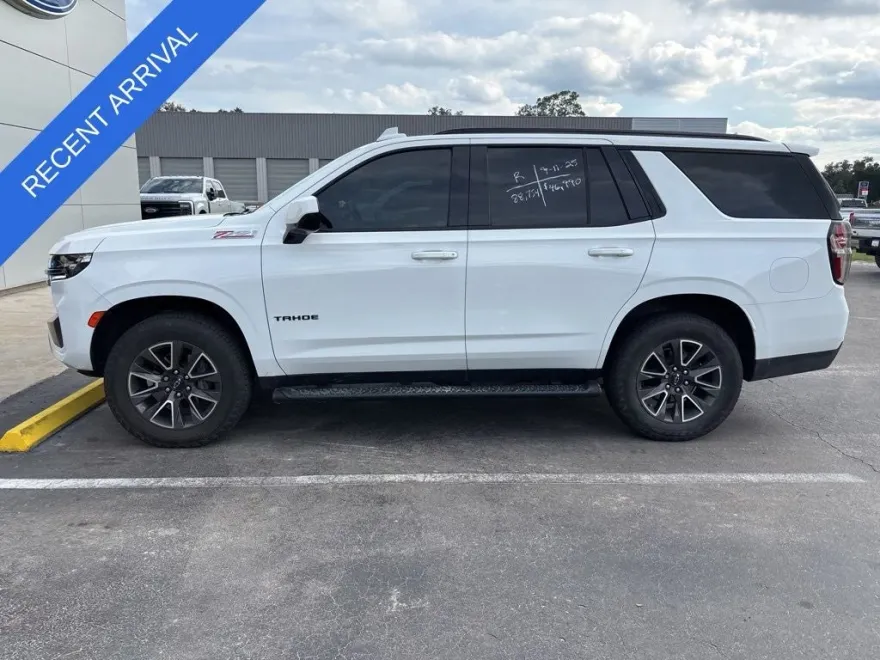 2021 Chevrolet Tahoe Z71 photo 1
