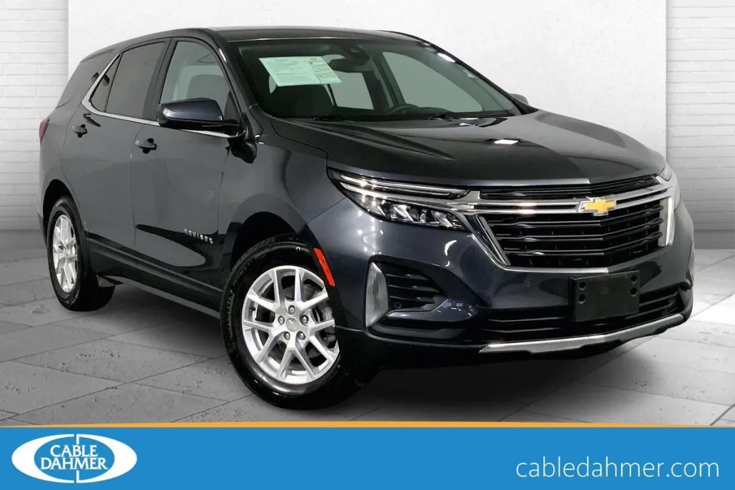 2022 Chevrolet Equinox LT photo 1