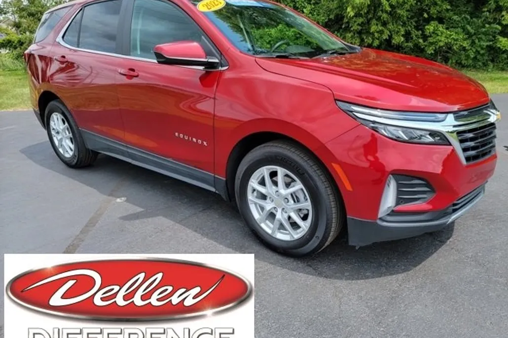2023 Chevrolet Equinox LT photo 1