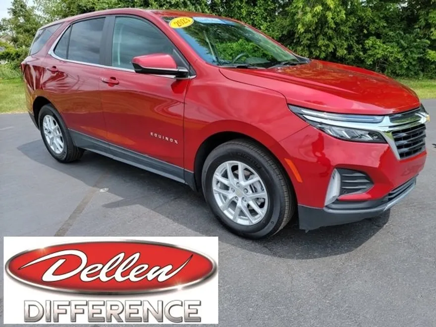 2023 Chevrolet Equinox LT photo 1