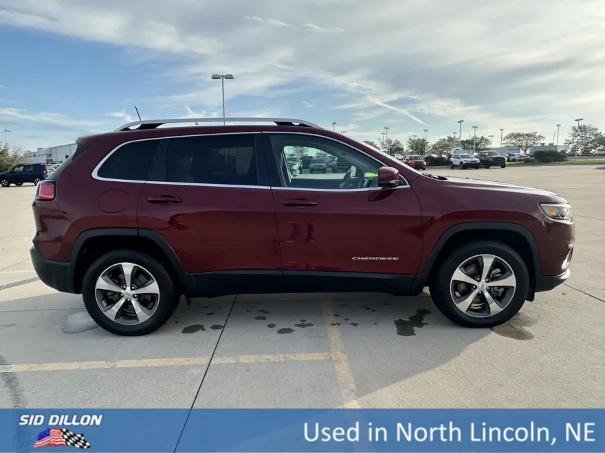 2019 Jeep Cherokee Limited photo 1