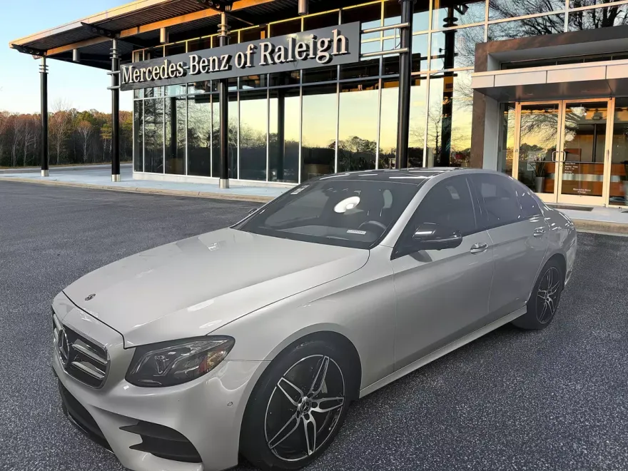 2020 Mercedes Benz E 450 4MATIC Sedan photo 1