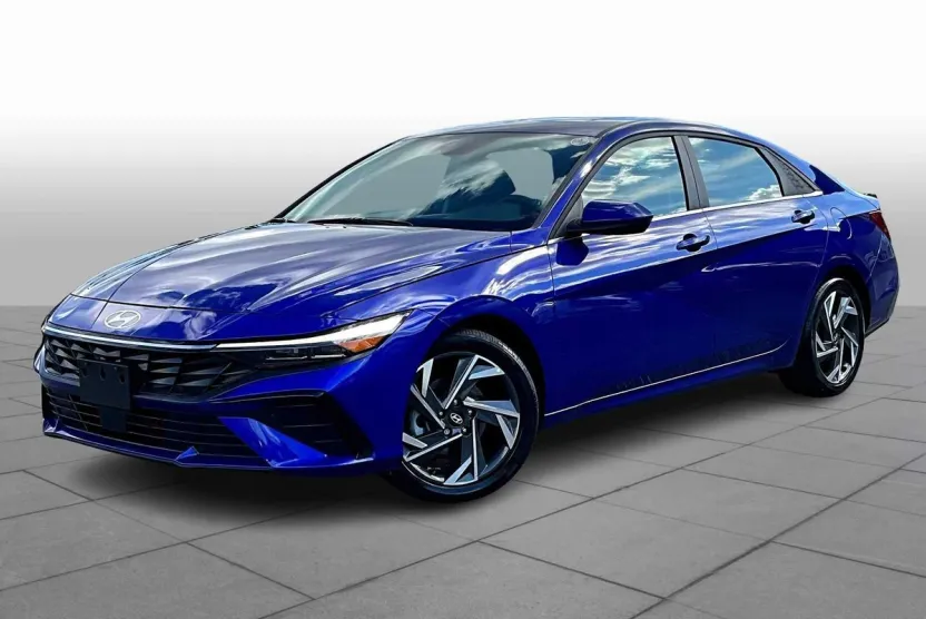 2024 Hyundai Elantra SEL Convenience photo 1