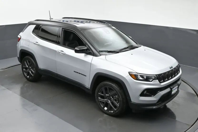 2026 Jeep Compass Limited Altitude photo 1