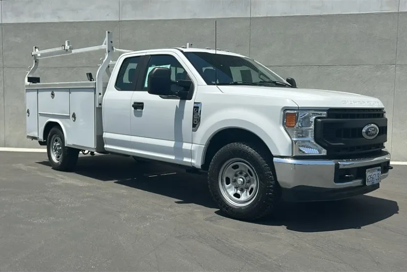 2021 Ford F-350 photo 1