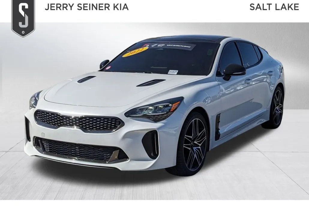 2022 Kia Stinger GT1 photo 1