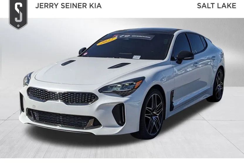 2022 Kia Stinger GT1 photo 1