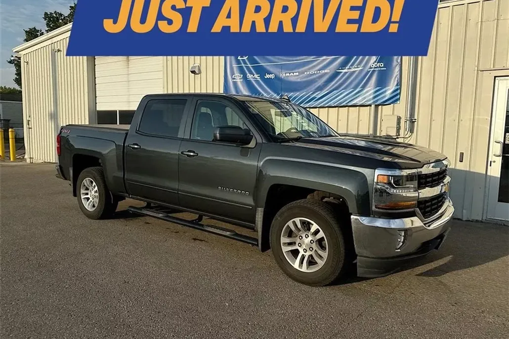 2018 Chevrolet Silverado 1500 LT1 photo 1