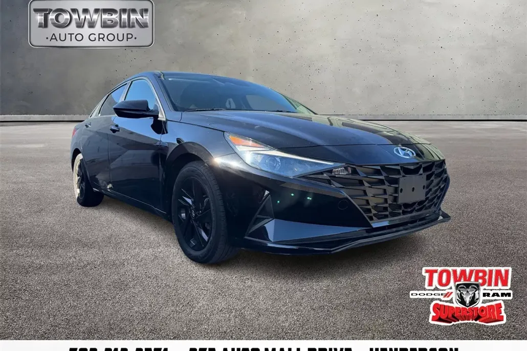 2021 Hyundai Elantra SEL photo 1