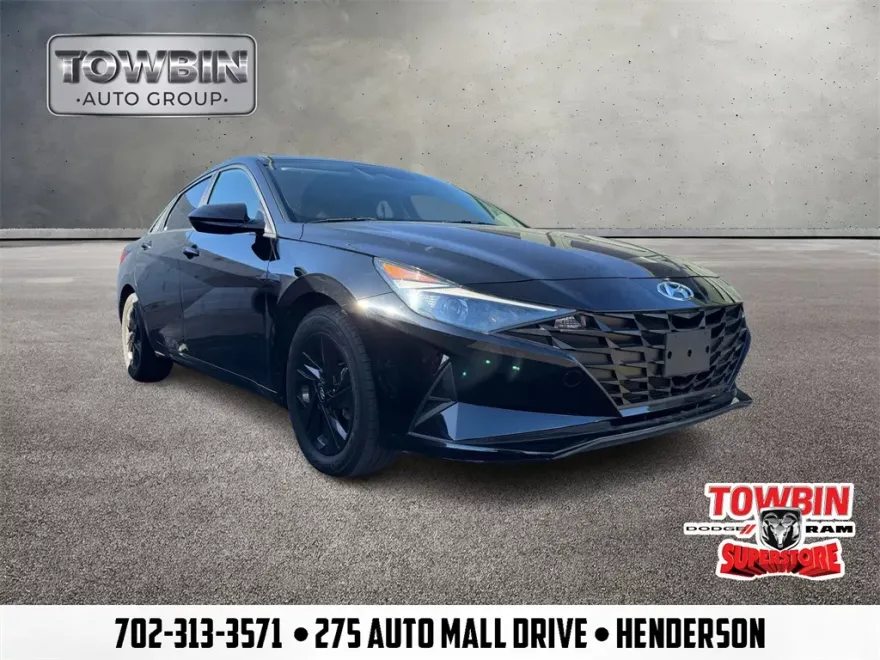 2021 Hyundai Elantra SEL photo 1