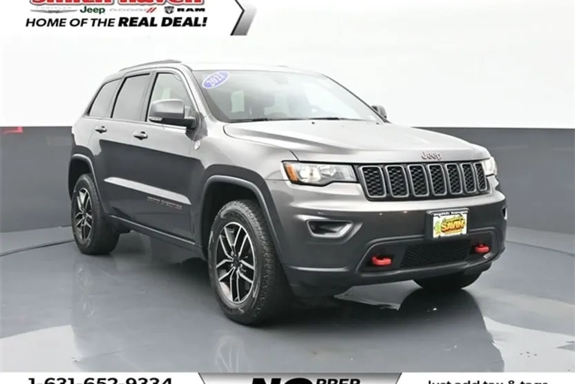 2021 Jeep Grand Cherokee Trailhawk photo 1