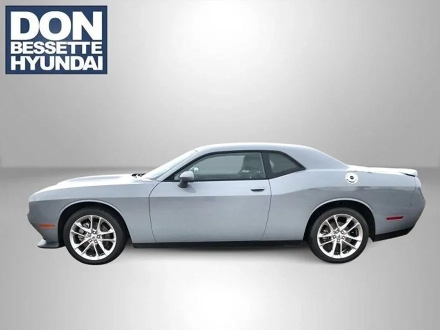 2022 Dodge Challenger GT photo 1