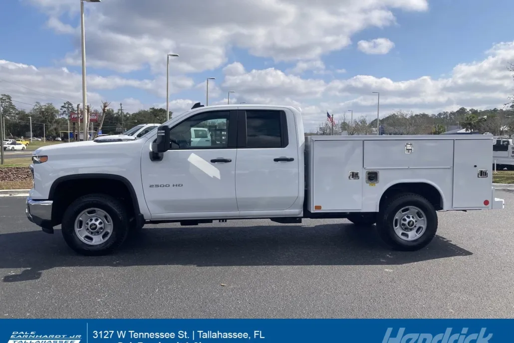 2025 Chevrolet Silverado 2500HD photo 1
