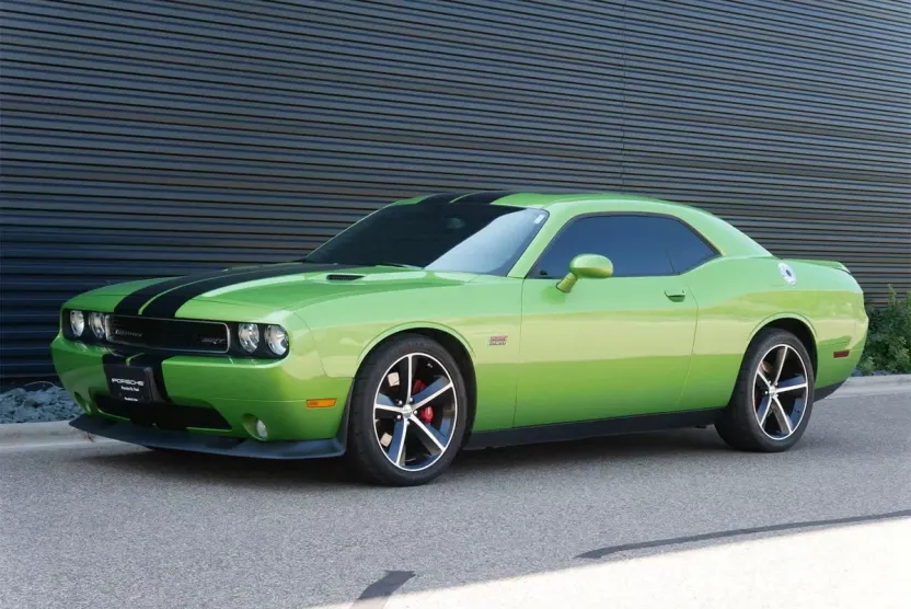 2011 Dodge Challenger SRT8 photo 1
