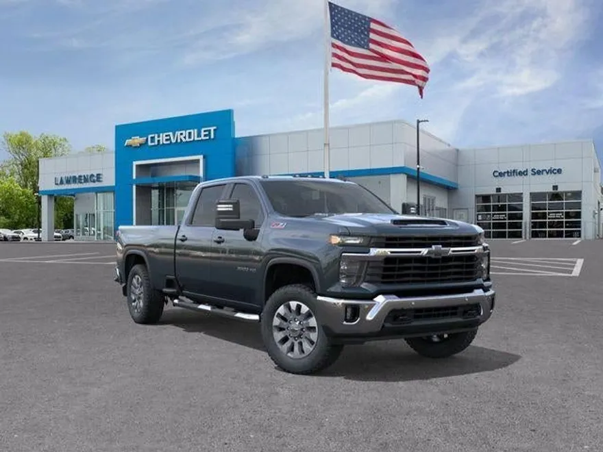 2025 Chevrolet Silverado 3500HD LT photo 1
