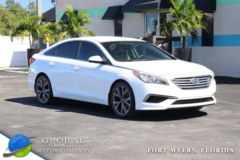 2016 Hyundai Sonata SE photo 1