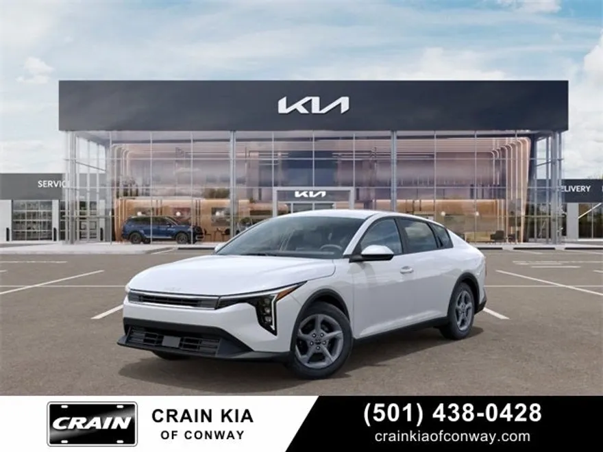 2025 Kia K4 LXS photo 1
