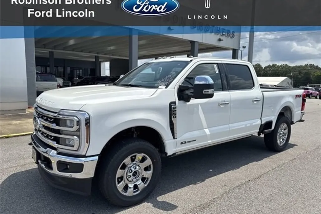 2025 Ford F-250 Lariat photo 1