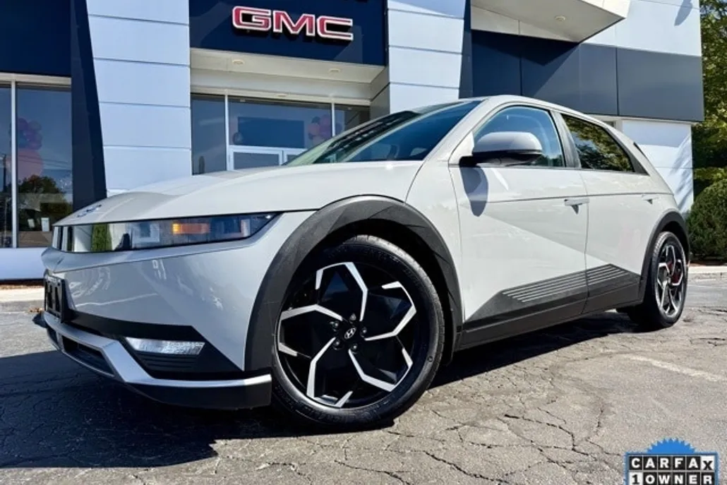 2022 Hyundai Ioniq 5 SE photo 1