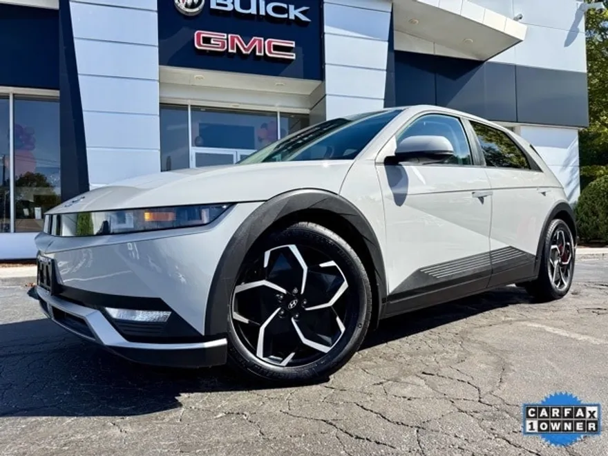 2022 Hyundai Ioniq 5 SE photo 1