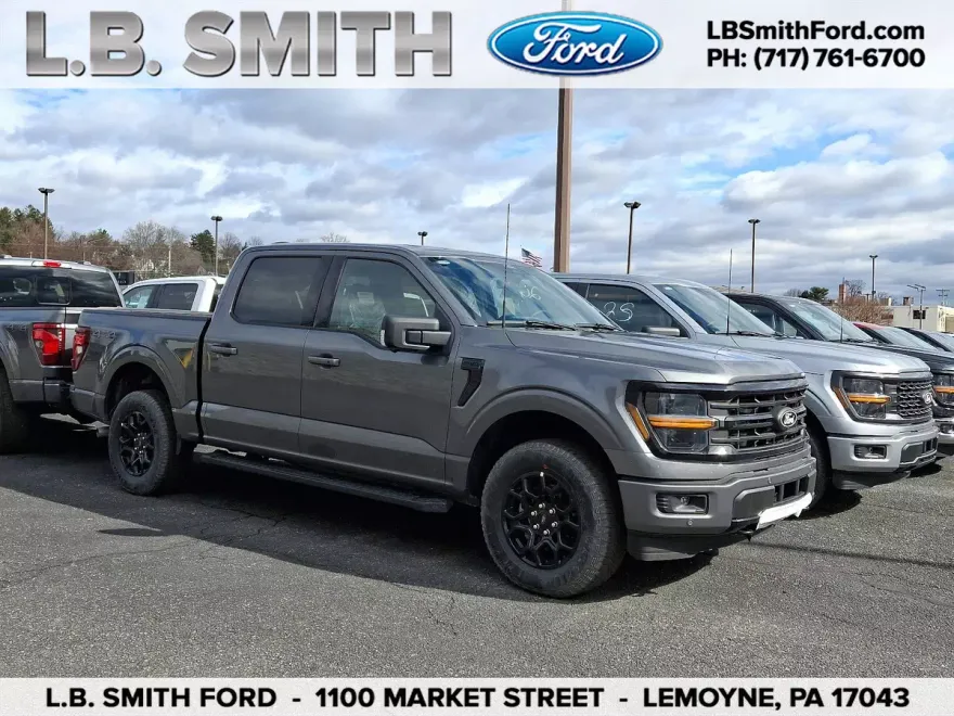 2025 Ford F-150 XLT photo 1