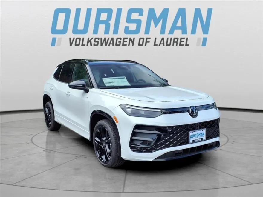 2025 Volkswagen Tiguan SE R-Line Black photo 1