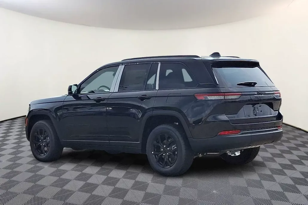 2025 Jeep Grand Cherokee Altitude X photo 1