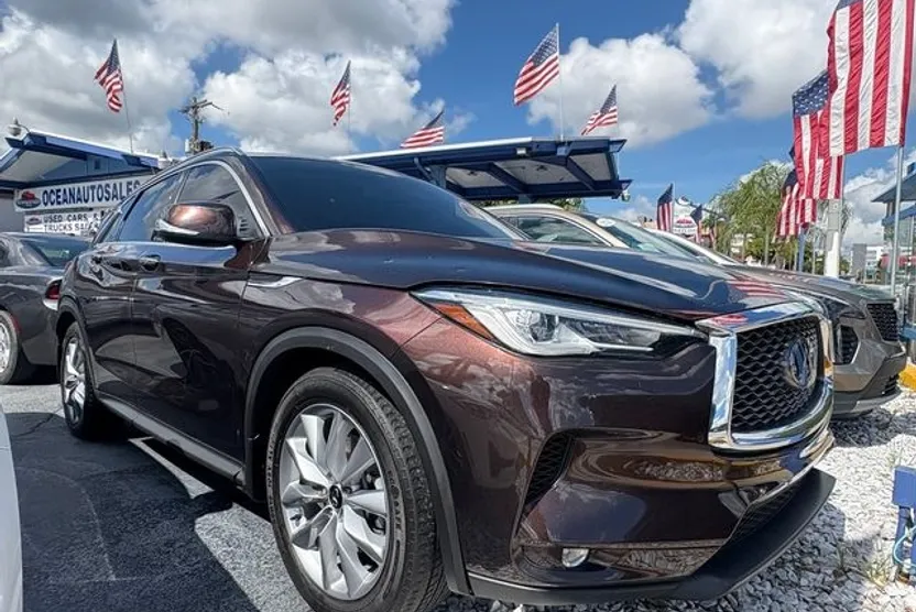 2020 Infiniti QX50 Luxe photo 1