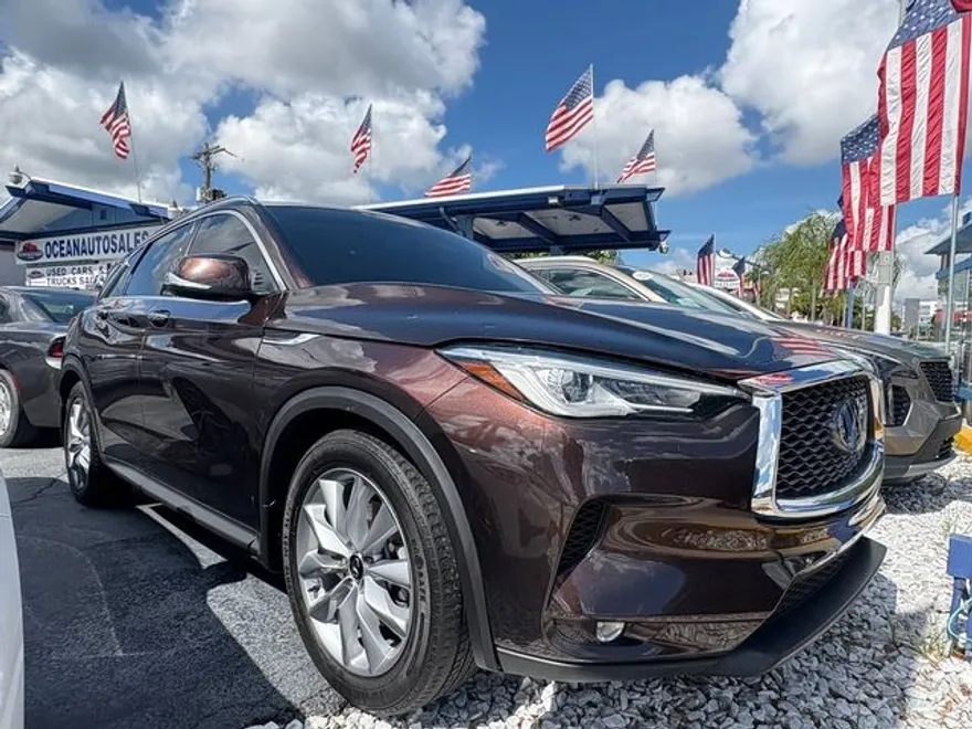 2020 Infiniti QX50 Luxe photo 1