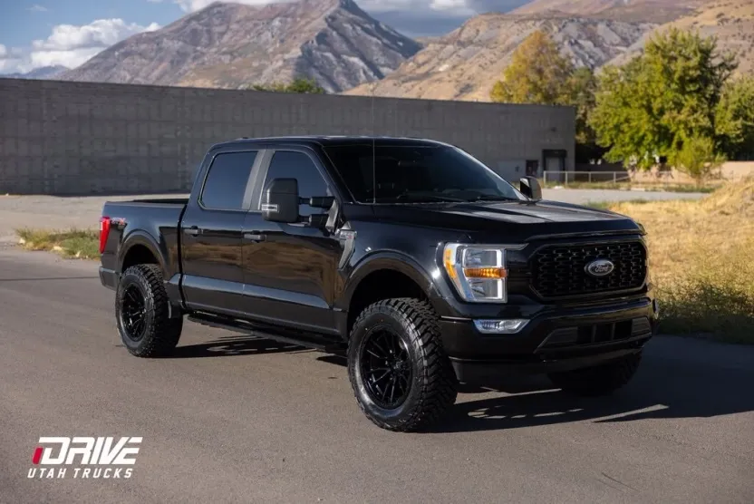 2021 Ford F-150 XL photo 1