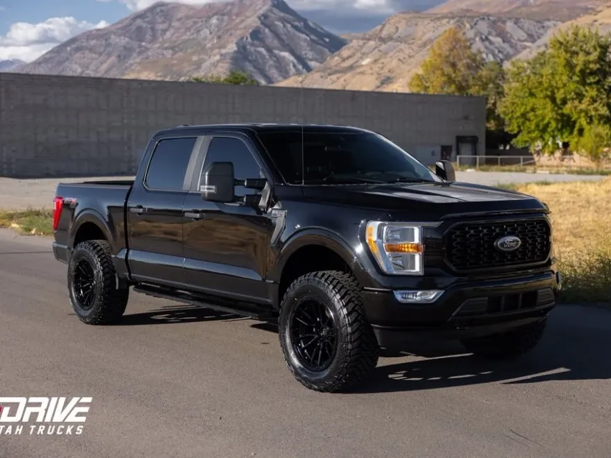 2021 Ford F-150 XL photo 1