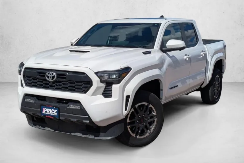 2024 Toyota Tacoma TRD Sport photo 1