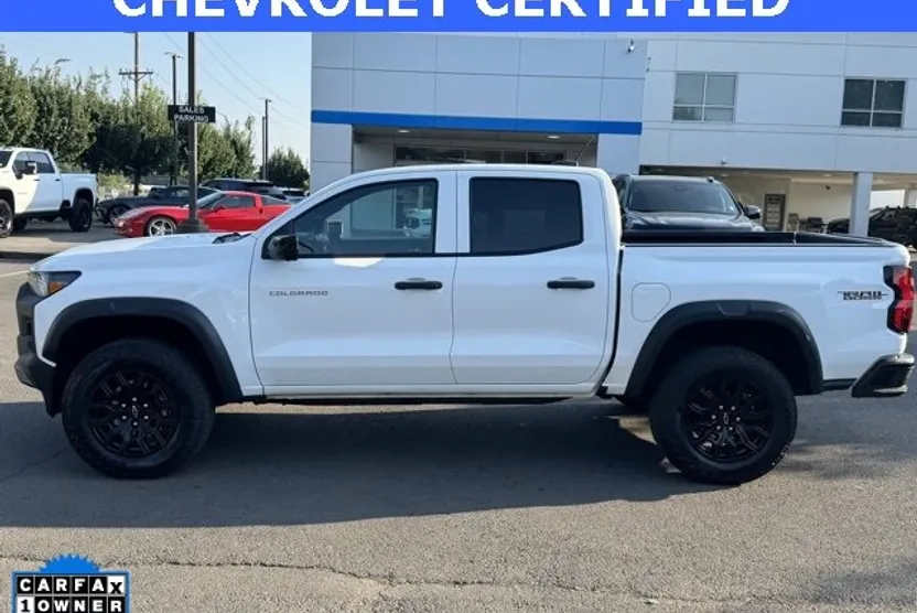 2024 Chevrolet Colorado Trail Boss photo 1