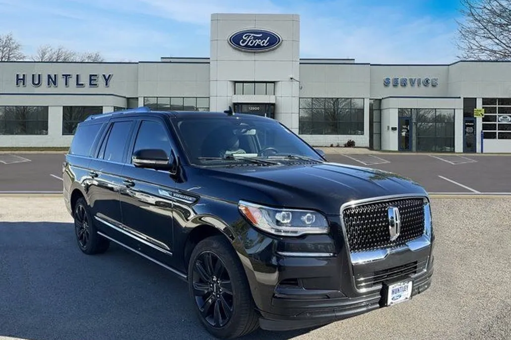 2023 Lincoln Navigator L Reserve photo 1
