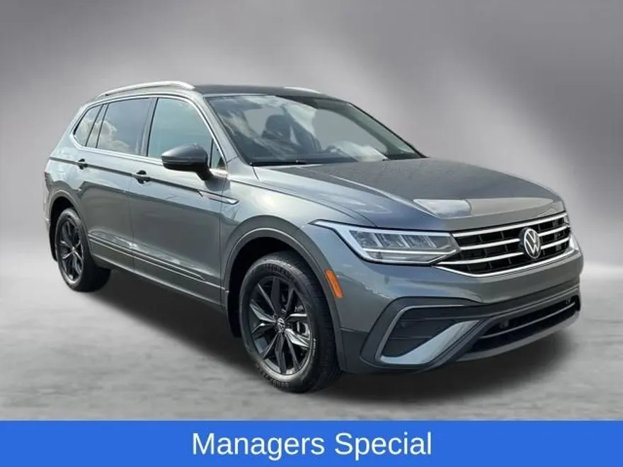 2024 Volkswagen Tiguan SE Wolfsburg Edition photo 1