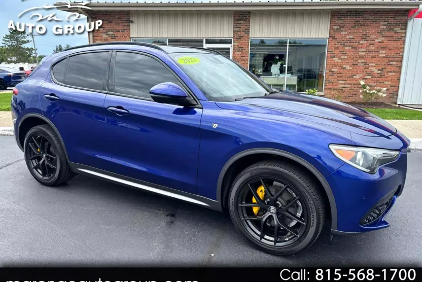 2022 Alfa Romeo Stelvio Ti photo 1
